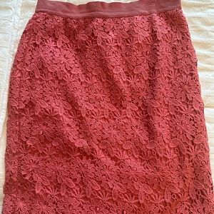 Peach pencil skirt, no flaws